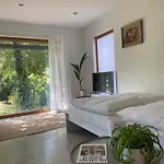 Tinyhouse Mit Terrasse Und Garten 富尔达