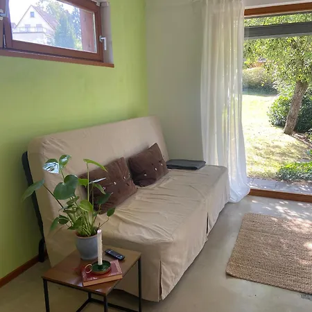 Tinyhouse Mit Terrasse Und Garten