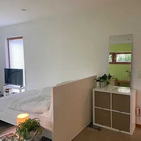 Tinyhouse Mit Terrasse Und Garten